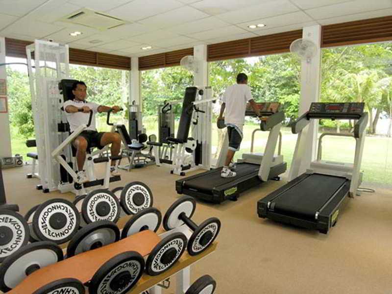 Sand & Sandals Desaru Beach Resort & Spa Екстер'єр фото A gym at a resort