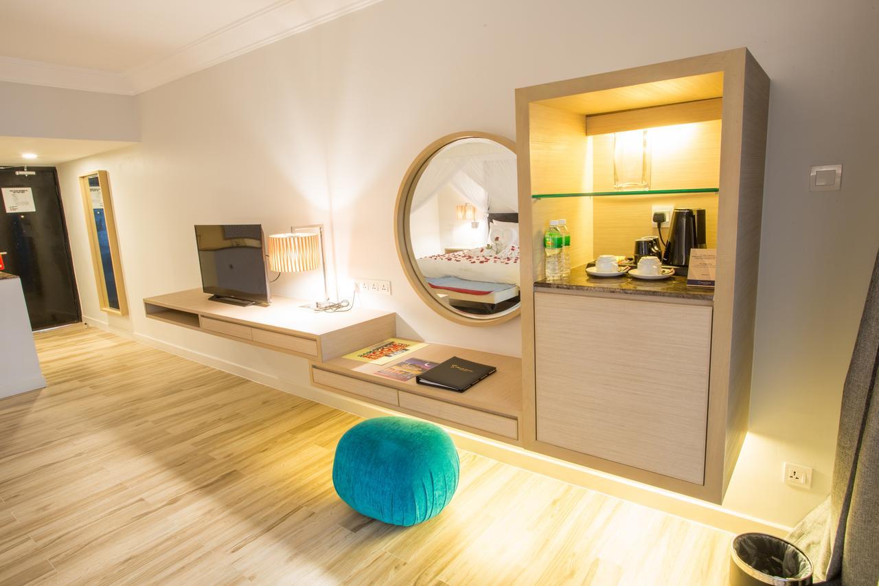 Sand & Sandals Desaru Beach Resort & Spa Екстер'єр фото A room at the hotel